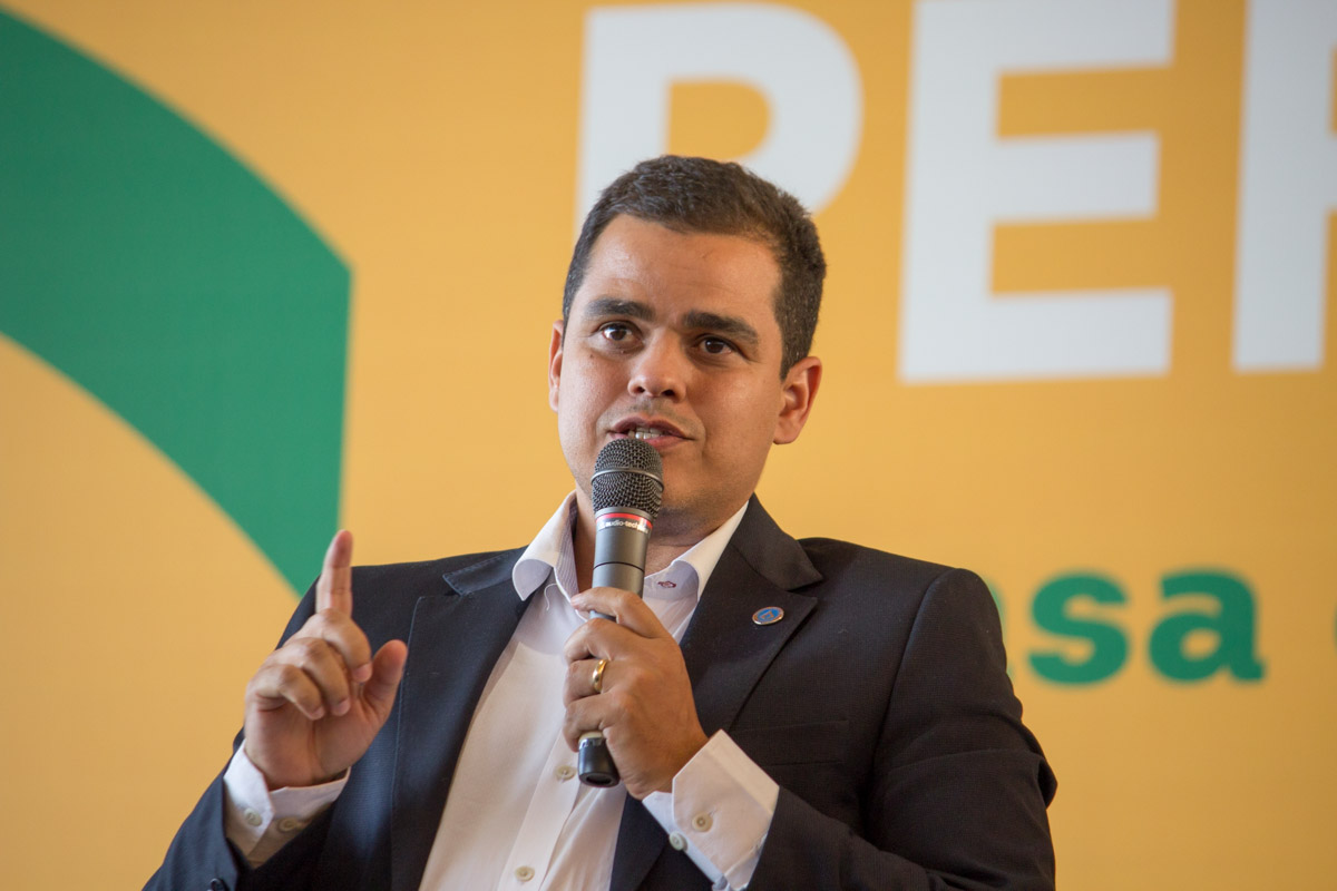 Evento também marca o lançamento da Frente Parlamentar em Defesa da Engenharia, da Infraestrutura e do Desenvolvimento, de autoria do deputado Reginaldo Sardinha