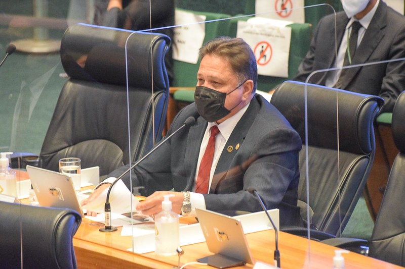 Para o evento, o deputado João Cardoso convidou representantes de várias entidades sindicais do DF, como o Sindireta, Asibram, Asficon, Sindafis, Sinpro-DF, Sinpol e Sindifisco-DF além de representantes do Executivo