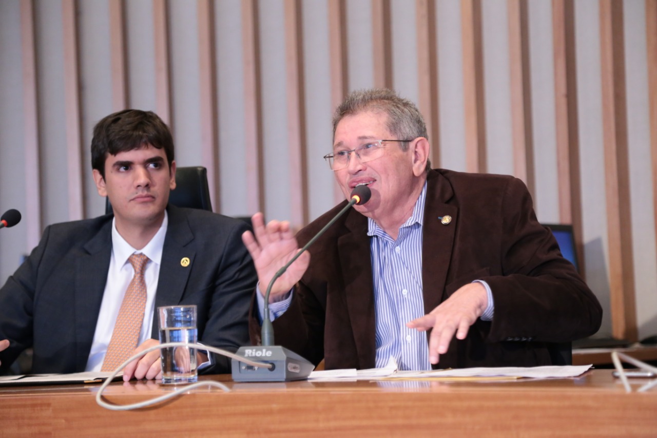 Falecido no início de outubro de 2020, aos 69 anos, o parlamentar era figura muito querida entre os políticos de Brasília. A homenagem foi proposta pelo presidente da CLDF, Rafael Prudente
