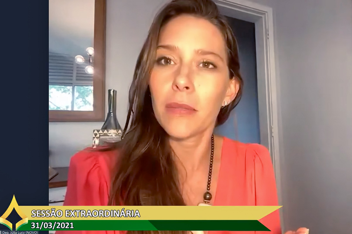 Júlia Lucy disse que lamenta a decisão e observou que as empresas já haviam se programado e feito estoque na espectativa de voltarem a funcionar