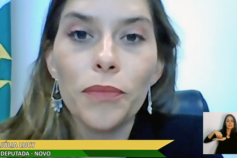 A deputada Júlia Lucy diz que há três anos não é feita manutenção nos aparelhos