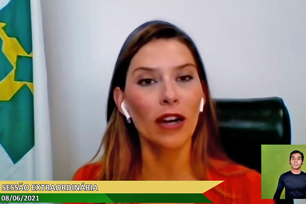 Júlia Lucy criticou as trocas de administradores em busca de apoio político e disse que a população sai prejudicada