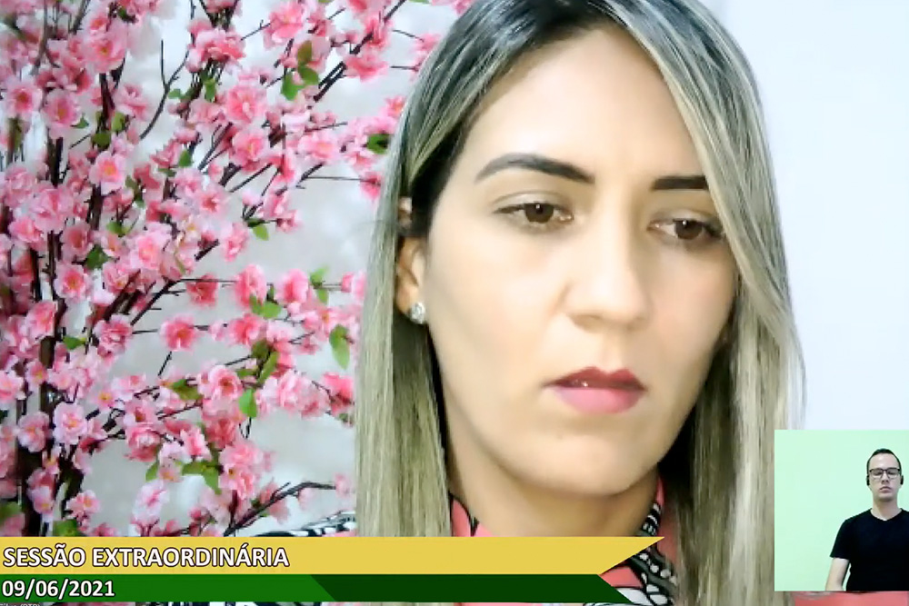 Jaqueline Silva destaca que o PL, aprovado em primeiro turno, reduz custos de impressão e armazenagem de documentos fiscais e facilita o planejamento da logística de recepção de mercadorias