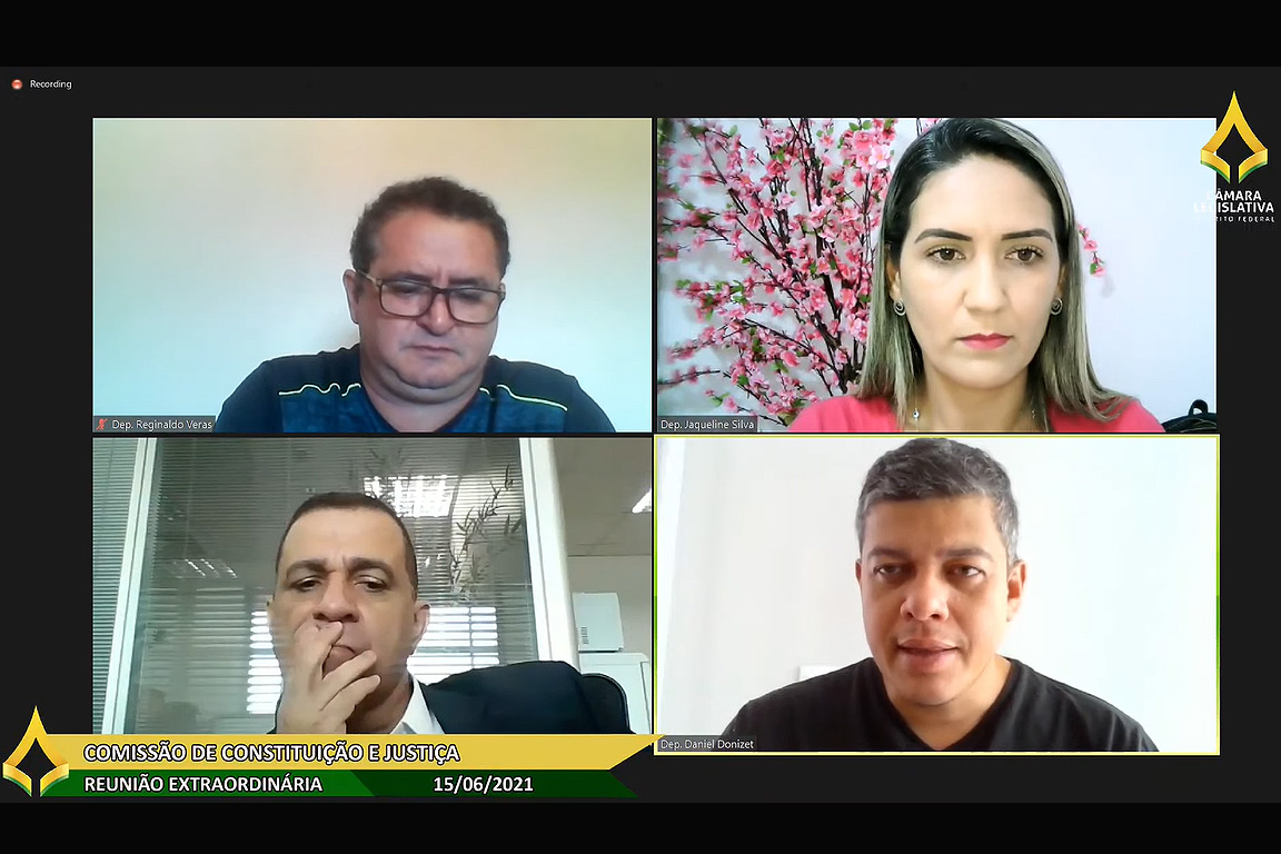 Daniel Donizet, relator da matéria, apresentou substitutivo incluindo todos os estabelecimentos comerciais e não apenas bares e restaurantes, como previsto no texto original