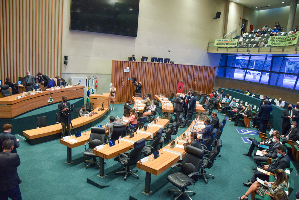 Distritais também aprovaram, em primeiro turno, crédito de R$ 48,5 milhões para atender despesas com o enfrentamento da Covid, com enfrentamento da emergência da Covid-19, reforma de unidades de saúde e aquisição de equipamentos hospitalares 