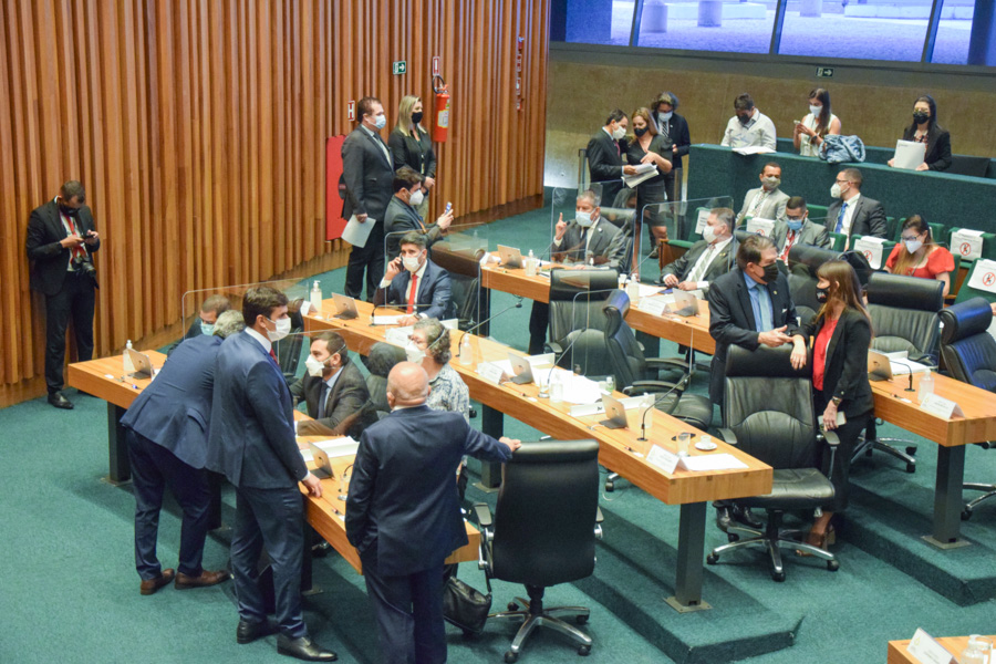As bancadas do PDT, Rede, PT e PSOL entraram em obstrução em protesto contra o GDF, que não enviou proposta para permitir a possibilidade de reeleição dos atuais gestores escolares