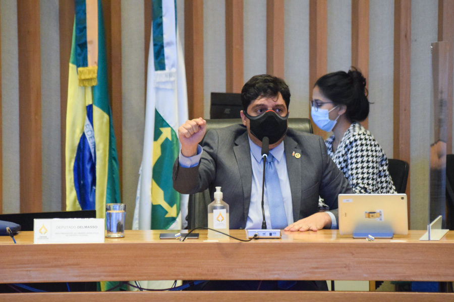 Delmasso defendeu incentivos fiscais para tornar o custo do veículo elétrico próximo ao do tradicional