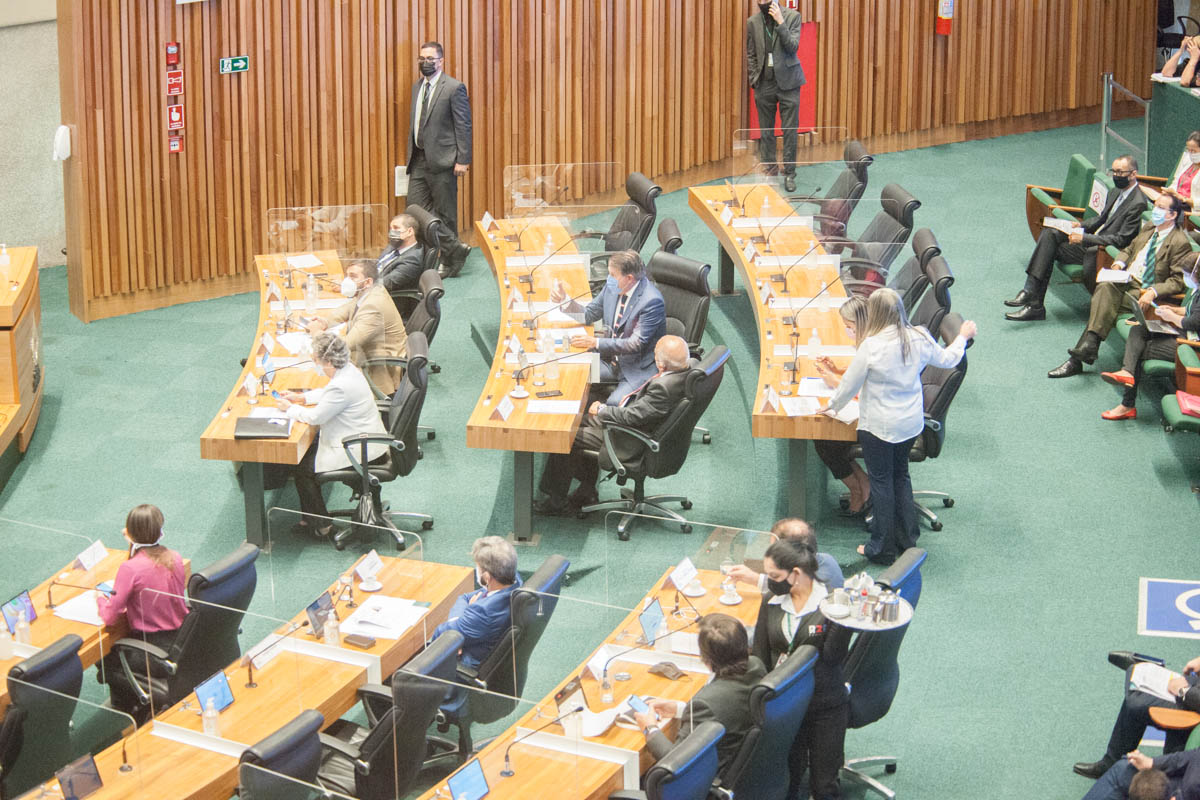 Os deputados fazem cobranças ao GDF na sessão dessa quarta-feira (1º)