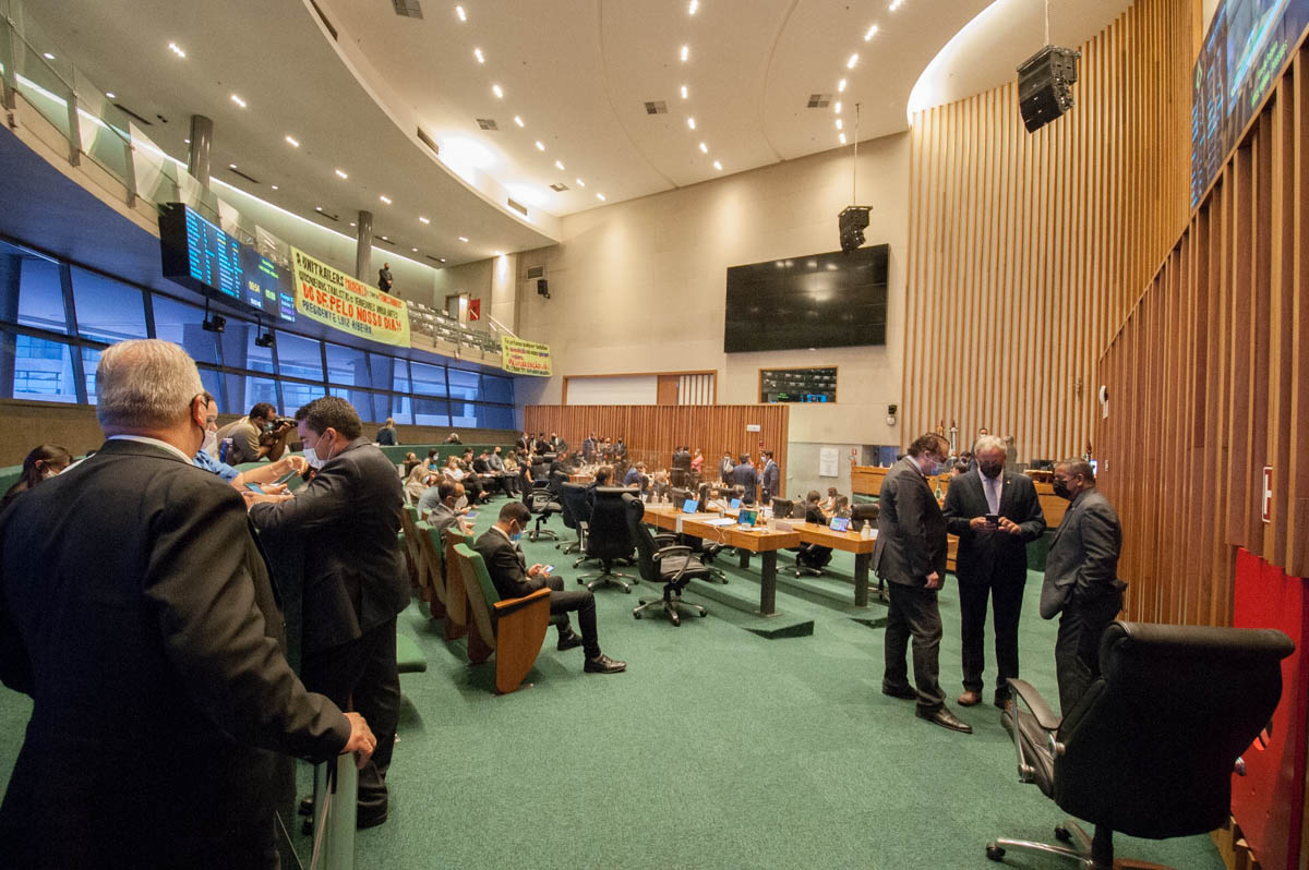 Projeto do deputado Iolando foi aprovado em primeiro e segundo turnos na noite desta terça-feira (7)