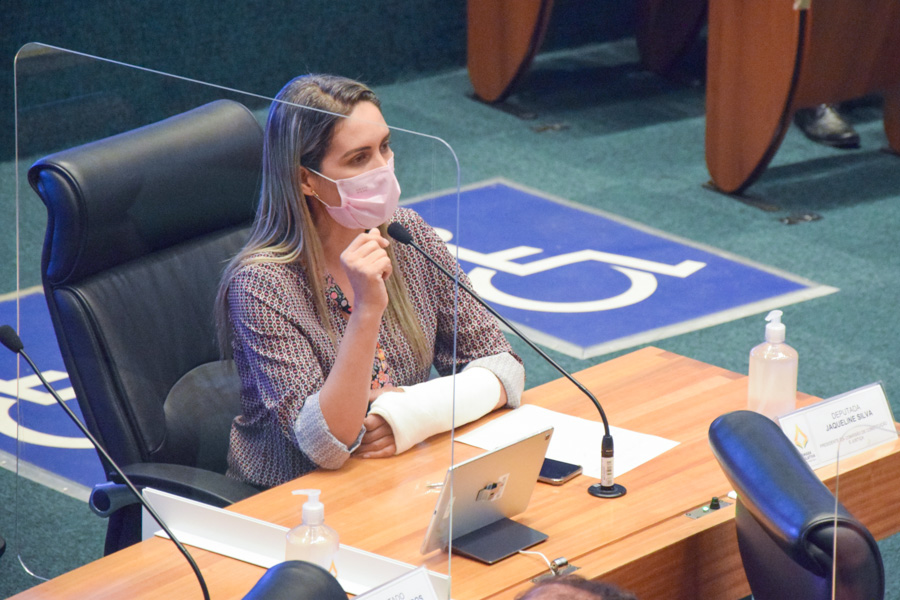 A deputada Jaqueline Silva destaca o papel dos conselheiros no zelo e garantia do cumprimento dos direitos das crianças e adolescentes no país
