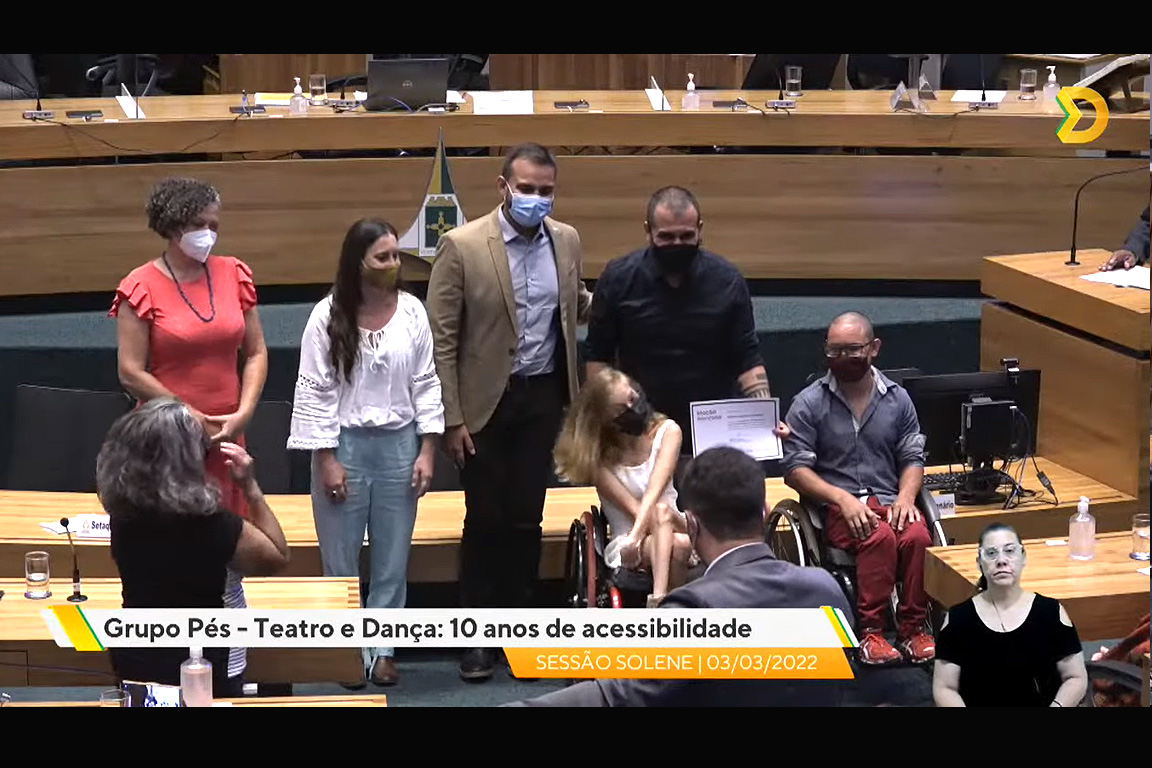O autor da homenagem, deputado Fábio Felix lembra que, desde 2011, o Projeto Pés pesquisa a criação e execução do movimento expressivo para pessoas com deficiência