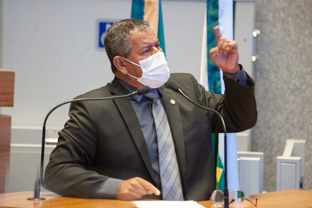 Guarda Janio tomou a decisão de renunciar ao mandato para se dedicar à campanha eleitoral deste ano. O distrital despediu-se dos colegas na tribuna durante a sessão ordinária
