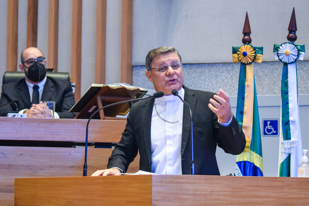 O arcebispo de Brasília, Dom Paulo Cezar da Costa, observou que o lema deste ano “Fraternidade e Educação” e reflete a visão cristã. “Jesus falou com sabedoria e ensinou com amor”, ressaltou o arcebispo 