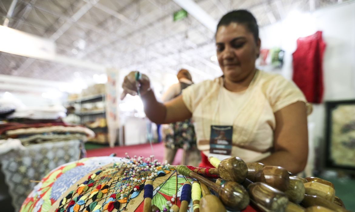 “Oferecer alternativas vinculadas aos saberes e fazeres locais que possam enriquecer roteiros turísticos desenvolvidos e comercializados no DF” é o escopo do projeto, observa o autor, deputado Reginaldo Veras,