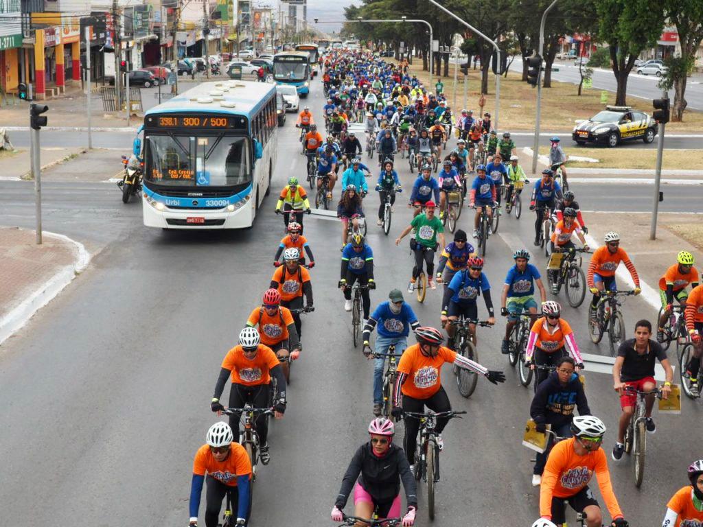 Entre os os agraciados com moções de louvor, está a Associação Civil Rodas da Paz, que atua no DF desde 2003 com o objetivo de reagir à violência e ao crescente número de acidentes e mortes no trânsito