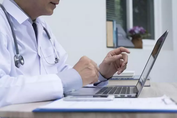 Projeto do deputado Iolando estabelece que a emissão da prescrição médica por meio eletrônico requer o uso de assinatura eletrônica