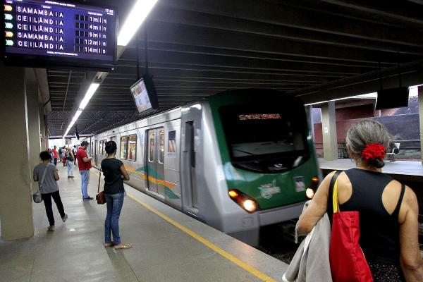 Projeto de Lei obriga a instalação de banheiros nas estações de metrô do DF  - CLDF