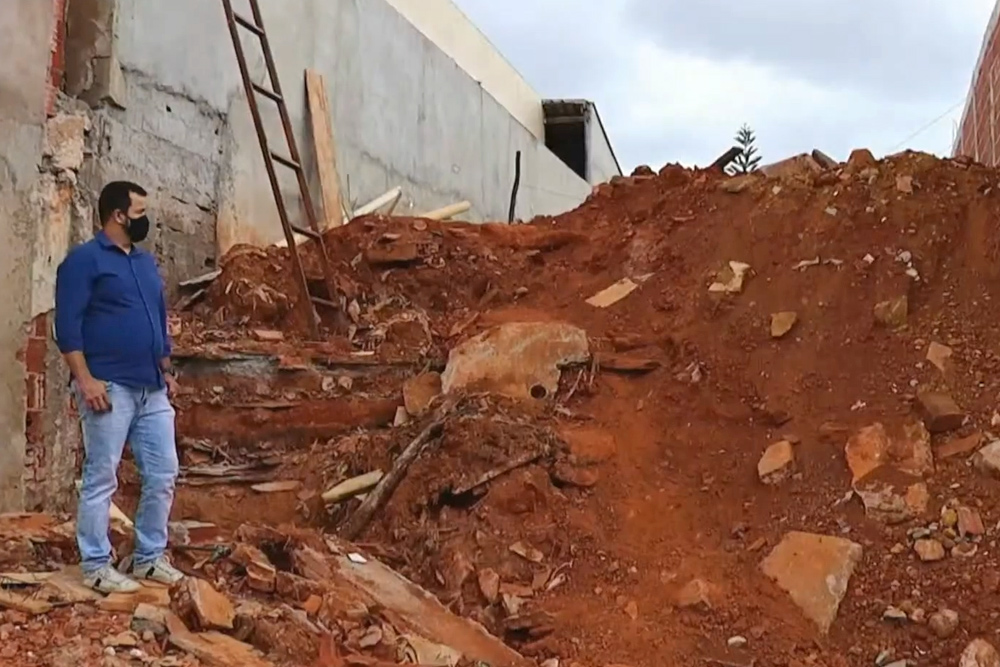 Durante o debate em plenário foi exibido vídeo em que os moradores relataram os efeitos do temporal e cobraram obras de águas pluviais na RA