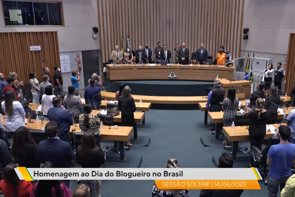 Por iniciativa do deputado Hermeto, a Câmara Legislativa celebrou o trabalho de diversos profissionais de comunicação do Distrito Federal