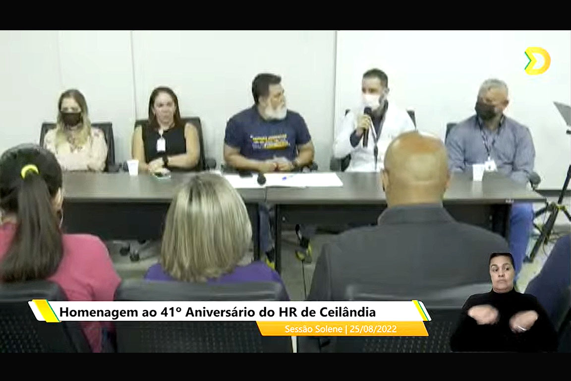 O fisioterapeuta Renato Valduga relembrou os momentos difíceis durante a pandemia: “Foram muitas histórias silenciosas de luta e sofrimento que vivenciamos aqui no hospital”