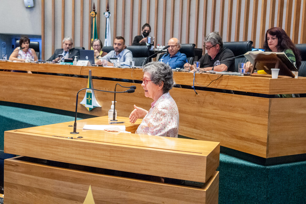 A deputada Arlete Sampaio relacionou a especulação imobiliária com e a seca e cobrou mobilização de todo o Distrito Federal para preservar a Serrinha