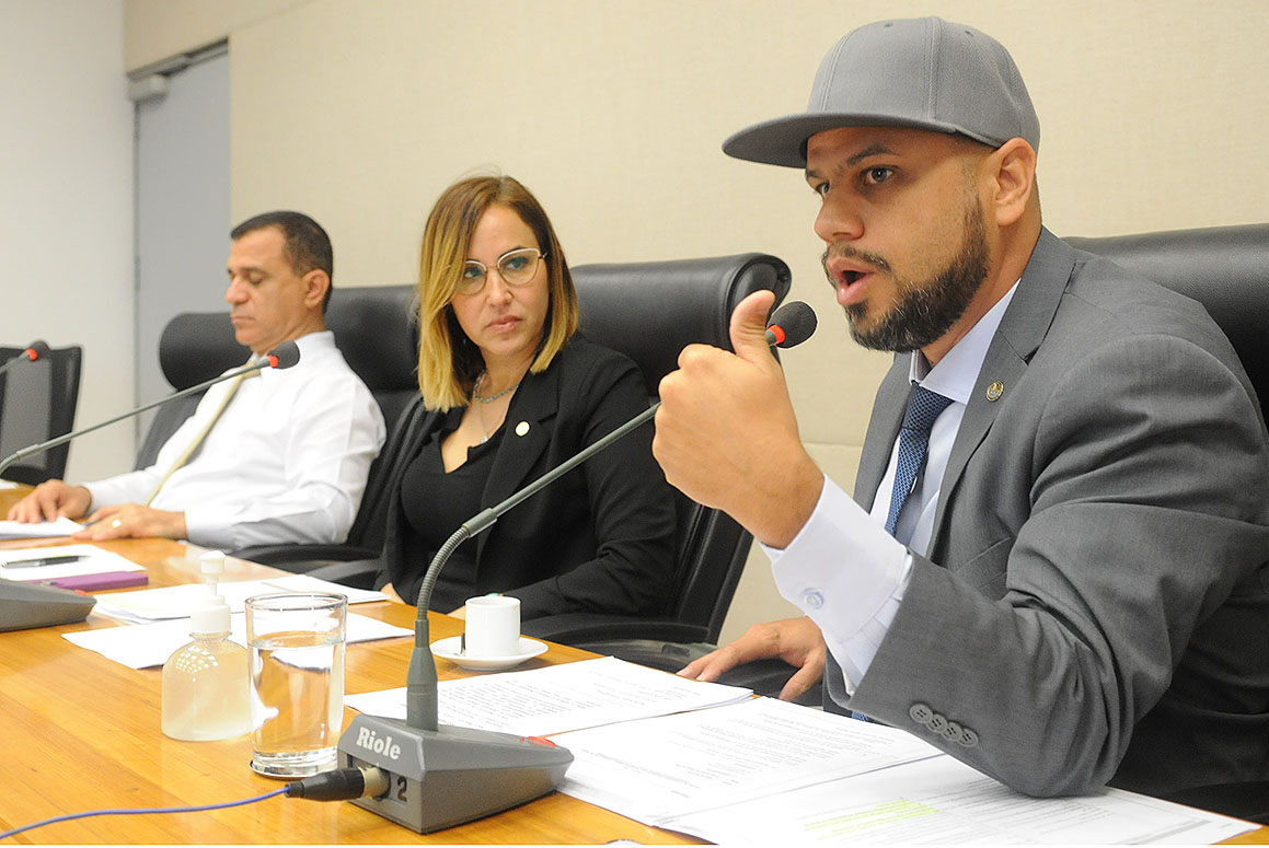 Participaram da reunião os deputados Max Maciel, Dayse Amarilio, Martins Machado e Paula Belmonte