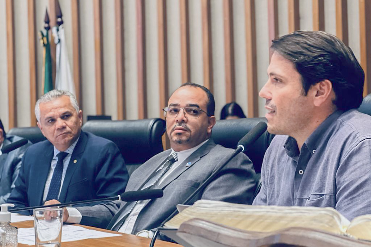 Imagem da matéria sobre Participantes de audiência buscam consenso para regulamentação da cobrança de couvert artístico
