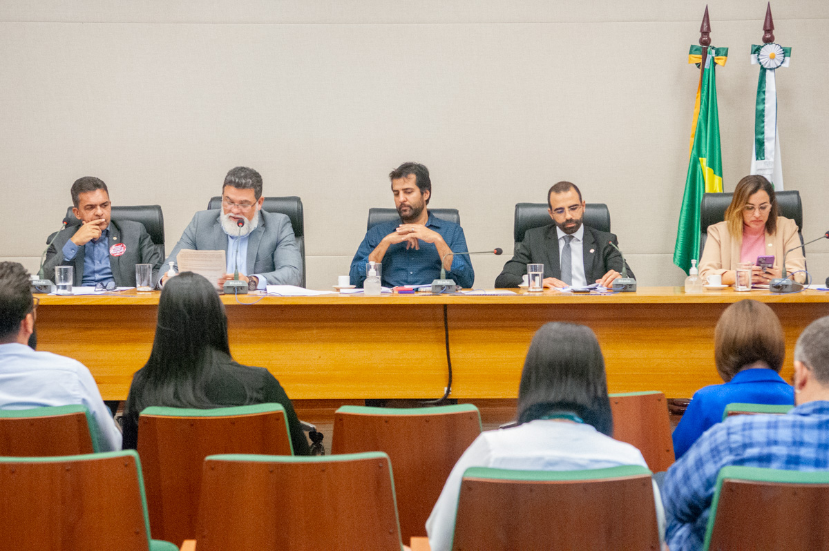 Participaram da reunião os deputados Gabriel Magno, Dayse Amarillo, Ricardo Vale, Thiago Manzoni e Jorge Vianna