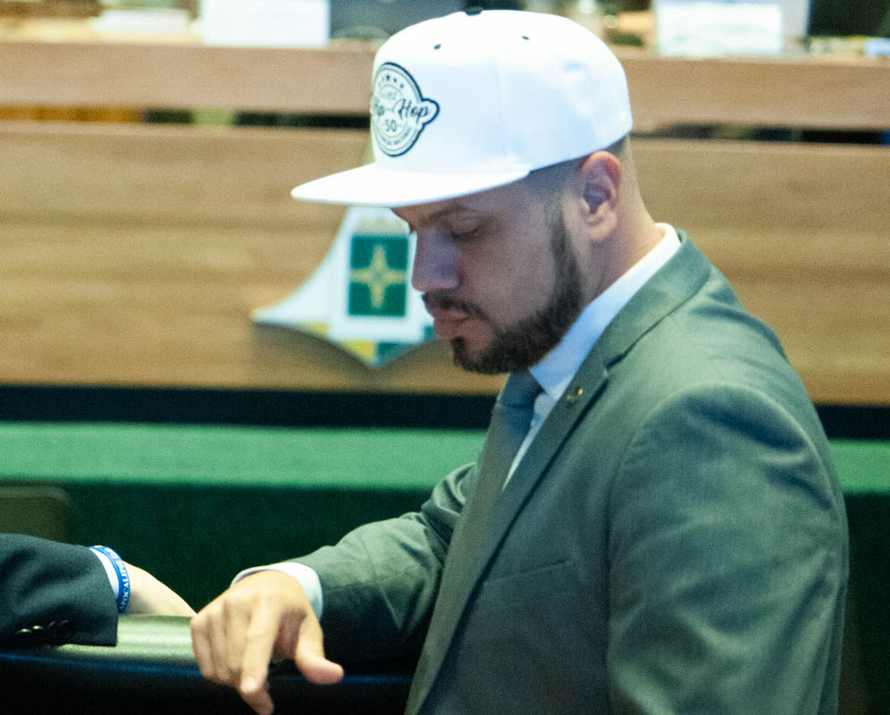 O projeto foi apresentado pelo deputado Max Maciel