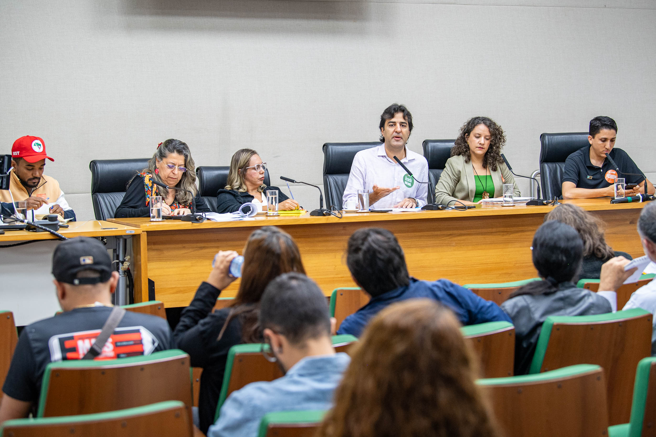 Educação do campo no DF: audiência aponta déficit de vagas e conflitos territoriais