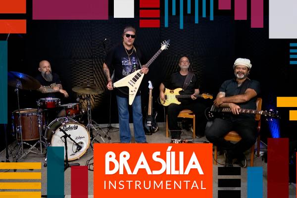 Kiko Peres homenageia Pepeu Gomes em apresentação no Brasília Instrumental