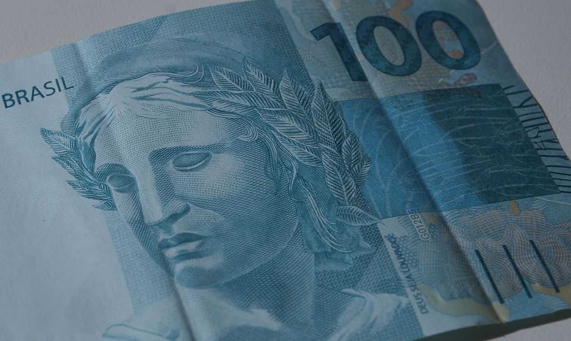 O Procred é uma espécie de fundo garantidor que prevê créditos com taxas de juros mais baixas a empresários, principalmente os mini, micro e pequenos empreendedores