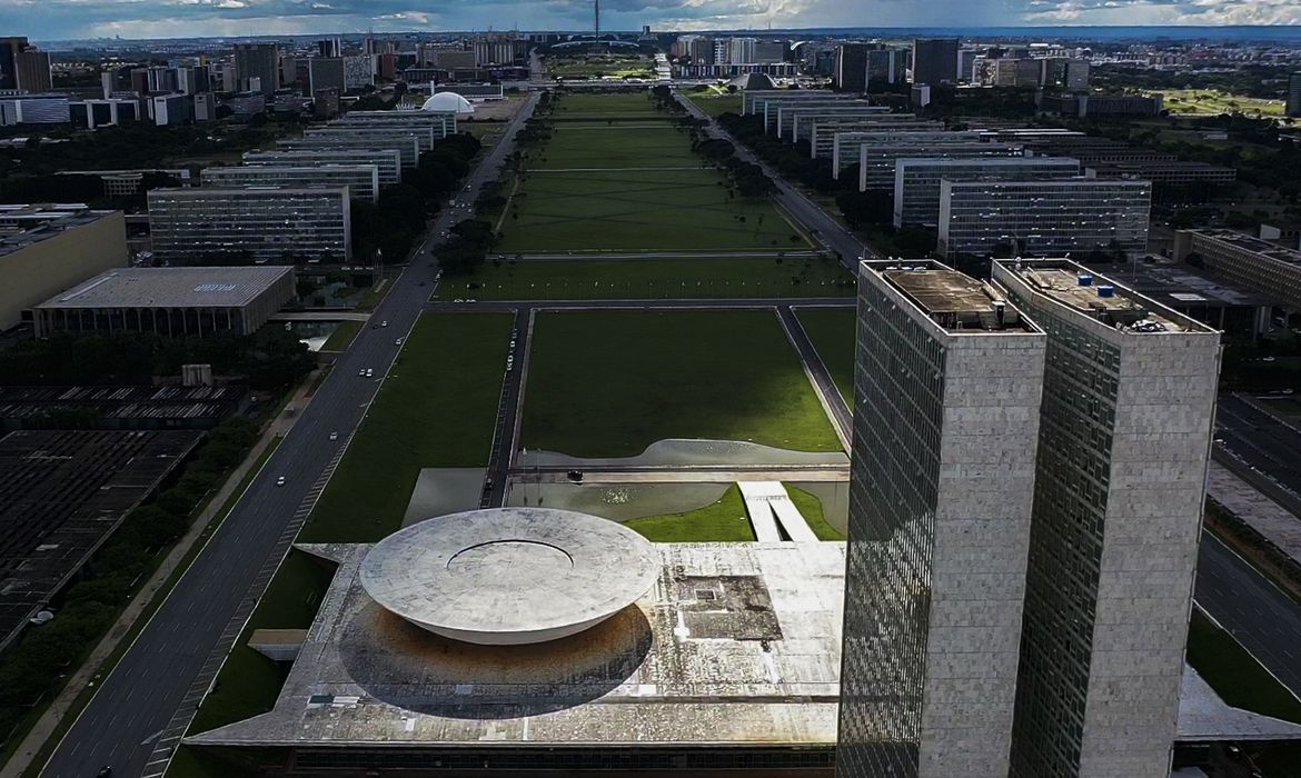 Por iniciativa do deputado Reginaldo Sardinha, a CLDF busca soluções viáveis para a preservação do patrimônio material e imaterial do DF